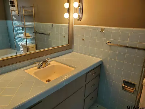 303 Pace, Naples, TX 75568 photo 10
