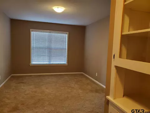 303 Pace, Naples, TX 75568 photo 7