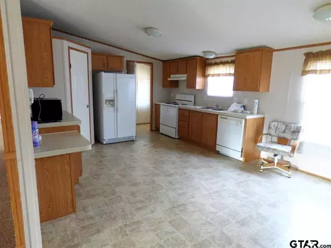 101 E State St, Omaha, TX 75571 photo 13