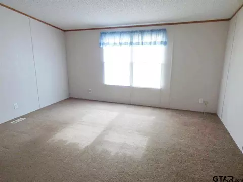 101 E State St, Omaha, TX 75571 photo 24