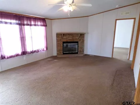 101 E State St, Omaha, TX 75571 photo 11