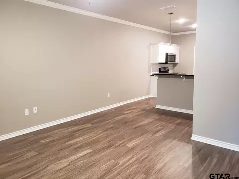 2019 Devine, Tyler, TX 75701 photo 3