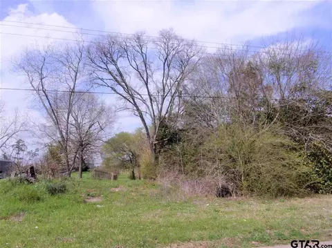 1809 E Main, Henderson, TX 75652 photo 3