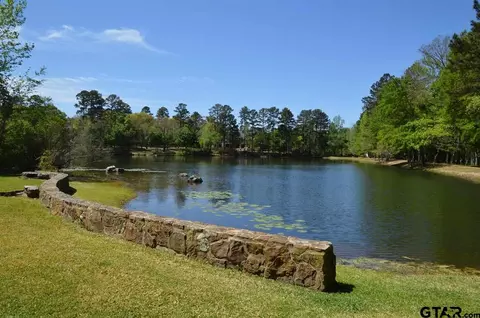 1915 1925 Stonegate Blvd, Tyler, TX 75703 photo 12