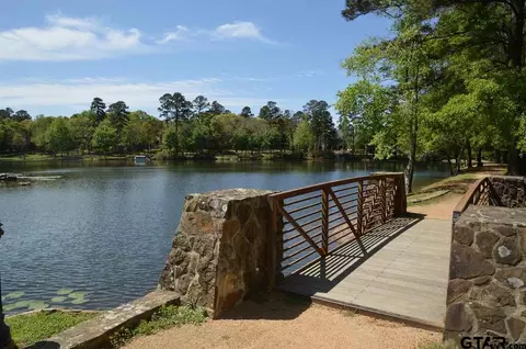 1915 1925 Stonegate Blvd, Tyler, TX 75703 photo 13