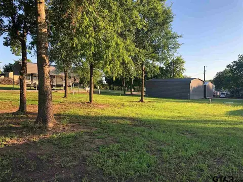 607 Concho, Quitman, TX 75783 photo 2