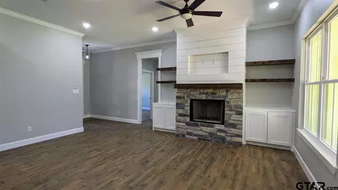 111 Stuart St, Arp, TX 75750 photo 5