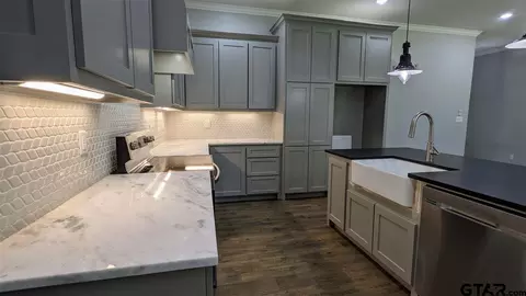 111 Stuart St, Arp, TX 75750 photo 7