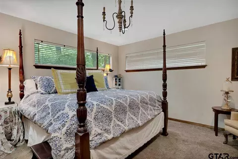 1611 Centenary Dr, Longview, TX 75601 photo 9