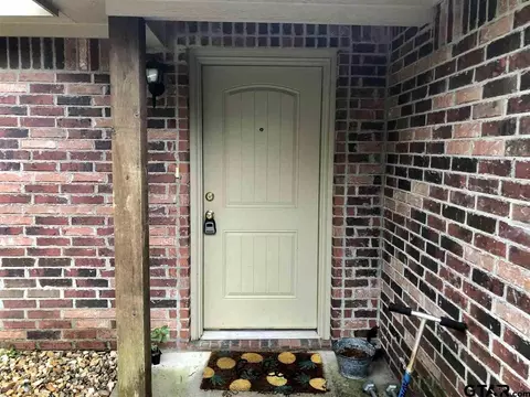 1127 E Travis, Tyler, TX 75701 photo 2