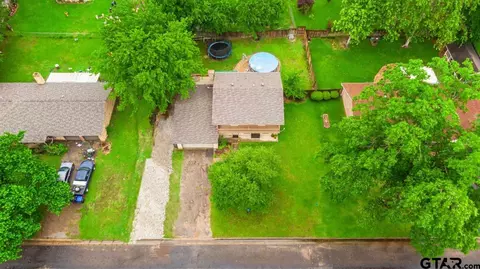 314 Fairview Dr, Longview, TX 75604 photo 3