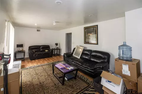 2100 E Devine St, Tyler, TX 75701 photo 5