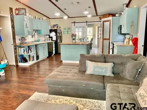 2425 E Devine St, Tyler, TX 75701 photo 6