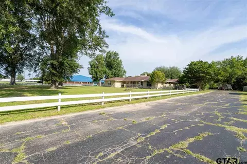 832 E Goode St, Quitman, TX 75783 photo 7