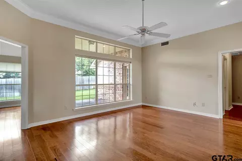103 Brookside Cir, Longview, TX 75604 photo 6