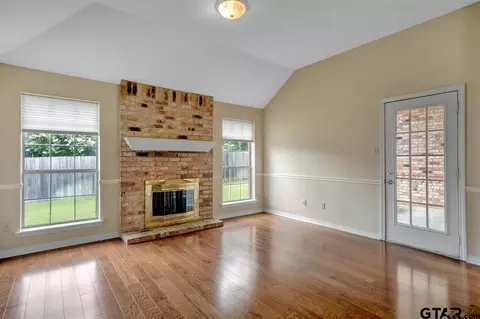 103 Brookside Cir, Longview, TX 75604 photo 16