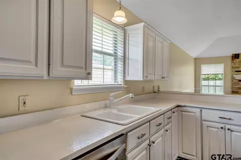 103 Brookside Cir, Longview, TX 75604 photo 15