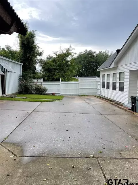 734 Spruce Ave, Cushing, TX 75760 photo 8