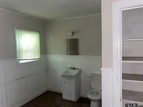 302 Queen, Tyler, TX 75702 photo 2