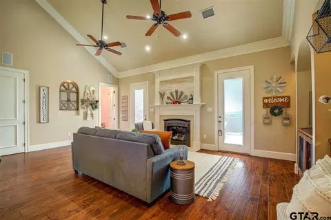 1845 E Fm 1567, Como, TX 75431 photo 4