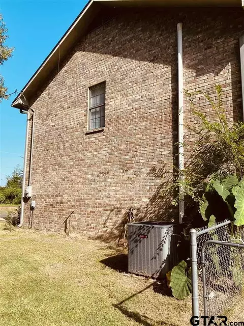1667 E Baseball Loop, Diana, TX 75640 photo 2