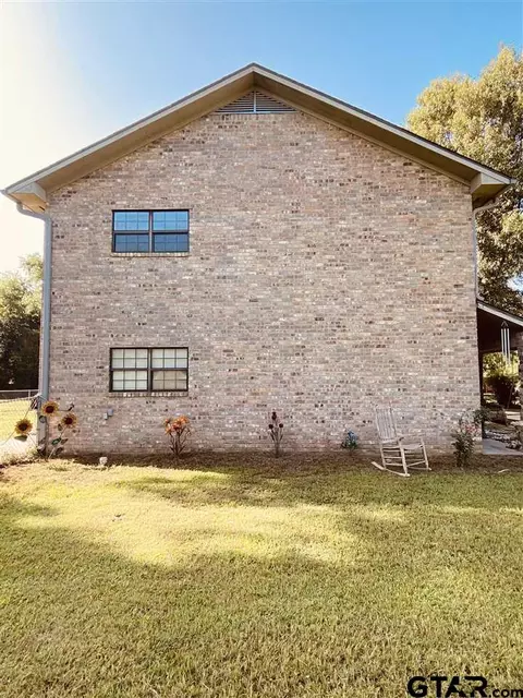 1667 E Baseball Loop, Diana, TX 75640 photo 4