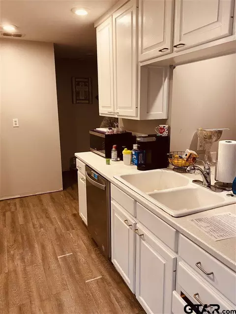 1667 E Baseball Loop, Diana, TX 75640 photo 9