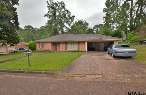 1204 Ruth Dr, Longview, TX 75601 photo 3