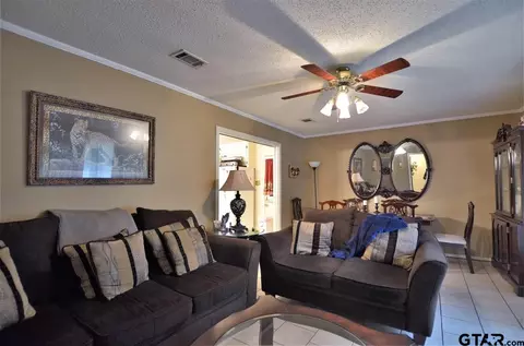 1204 Ruth Dr, Longview, TX 75601 photo 4