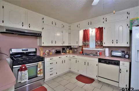 1204 Ruth Dr, Longview, TX 75601 photo 12