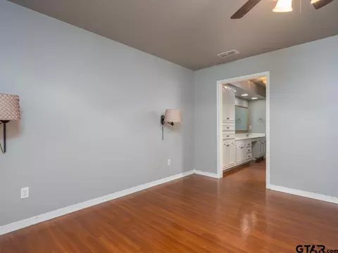 1607 Willowview St, Longview, TX 75604 photo 22