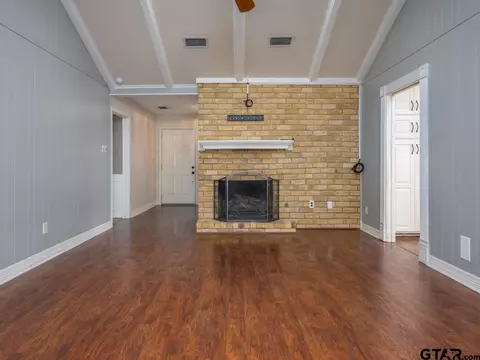 1607 Willowview St, Longview, TX 75604 photo 30