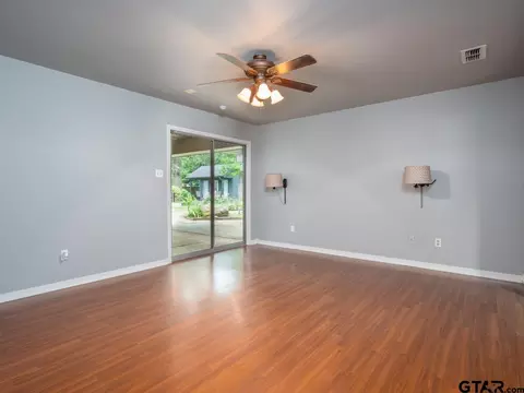 1607 Willowview St, Longview, TX 75604 photo 34