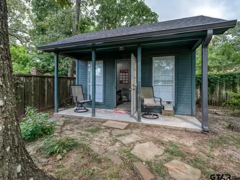 1607 Willowview St, Longview, TX 75604 photo 11