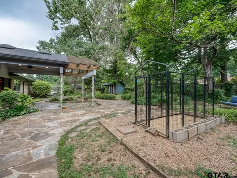 1607 Willowview St, Longview, TX 75604 photo 8