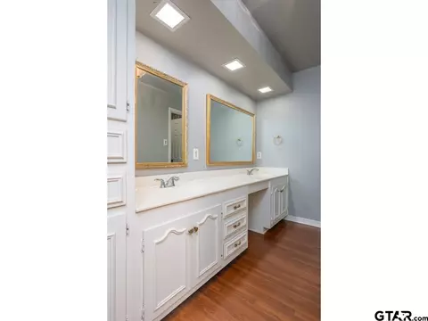 1607 Willowview St, Longview, TX 75604 photo 35