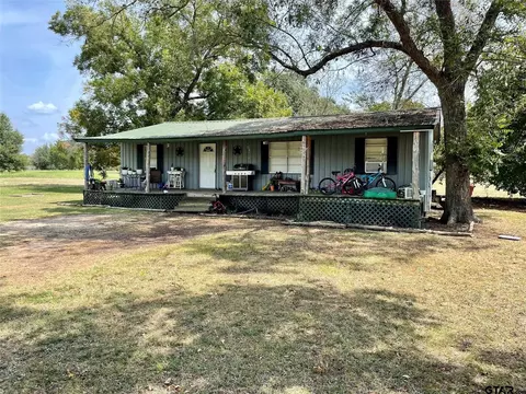 104 Gaskins, Como, TX 75431 photo 1