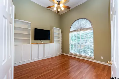 105 Brookside Cir, Longview, TX 75604 photo 17