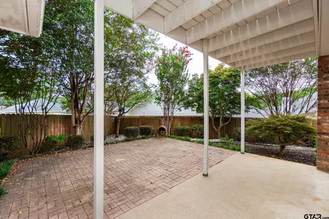 105 Brookside Cir, Longview, TX 75604 photo 31