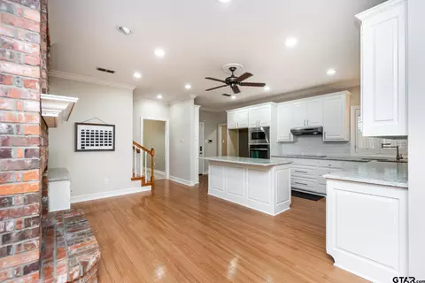 105 Brookside Cir, Longview, TX 75604 photo 9