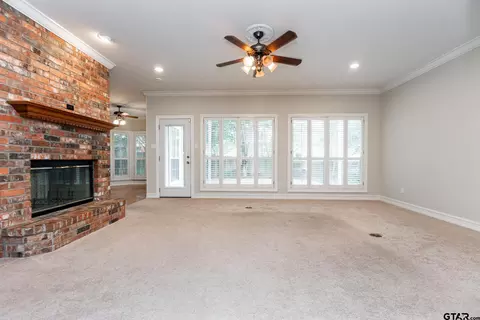 105 Brookside Cir, Longview, TX 75604 photo 6