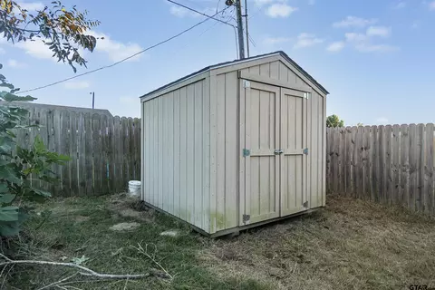 430 E Ohio St, Van, TX 75790 photo 24