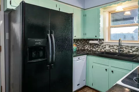430 E Ohio St, Van, TX 75790 photo 11