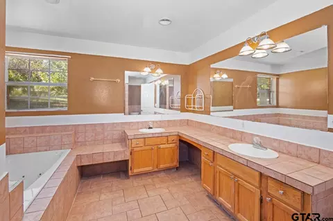 7701 Cedar Ridge Dr, Tyler, TX 75708 photo 12