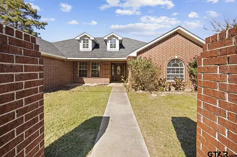 7701 Cedar Ridge Dr, Tyler, TX 75708 photo 3