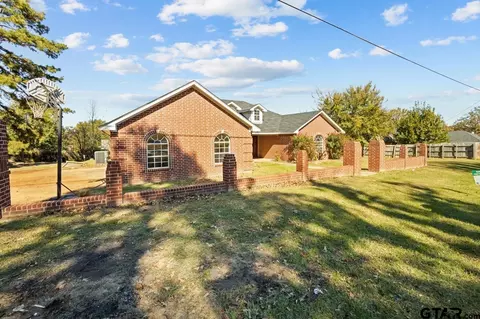 7701 Cedar Ridge Dr, Tyler, TX 75708 photo 2