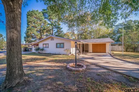 2300 E Devine, Tyler, TX 75701 photo 1