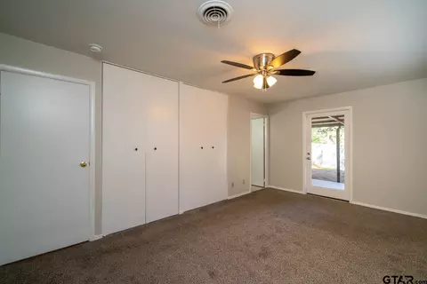 2300 E Devine, Tyler, TX 75701 photo 12