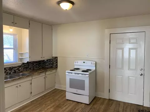 202 Kickapoo St, Jacksonville, TX 75766 photo 17