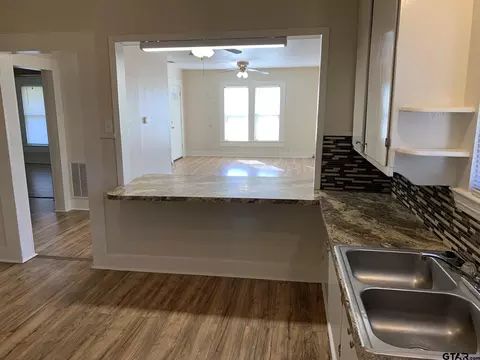 202 Kickapoo St, Jacksonville, TX 75766 photo 25